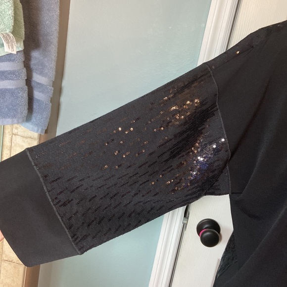 Like new Eva Varro | Black dressy tunic top - Picture 4 of 10